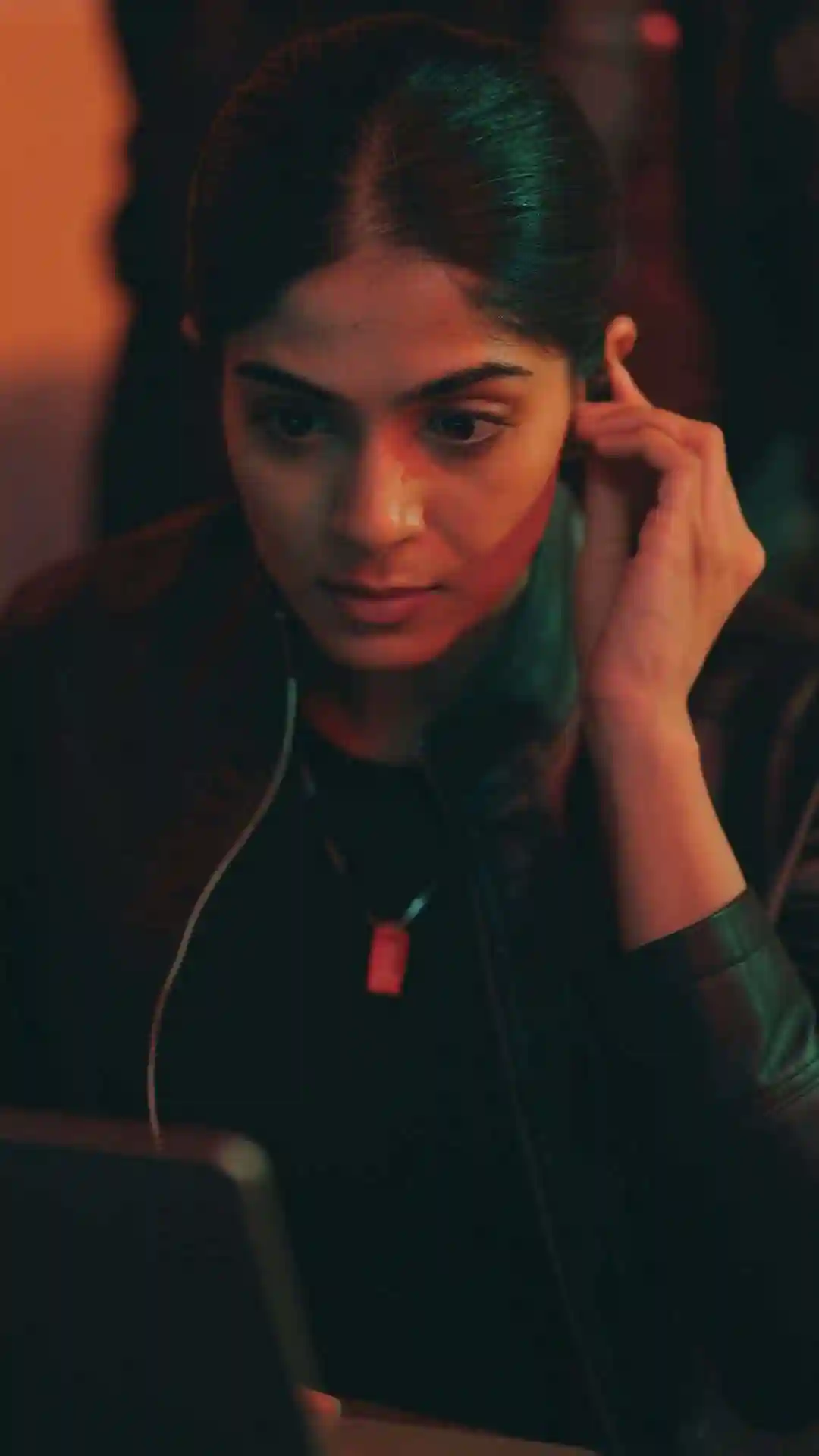 S1 E35