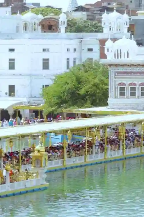 E4 Golden Temple - Heart of Amritsar