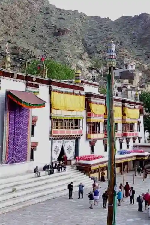 E1 Hemis Monastery - Hemis Monastery