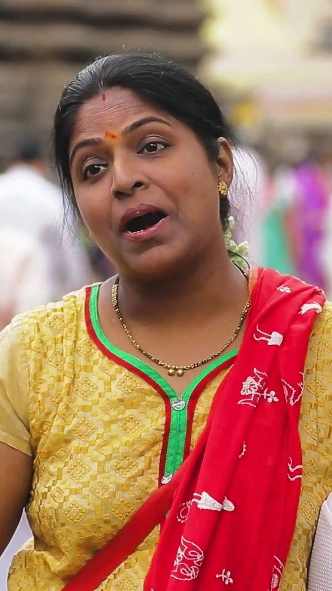 E2 Mahalaxmi - Maa ke Bhakt
