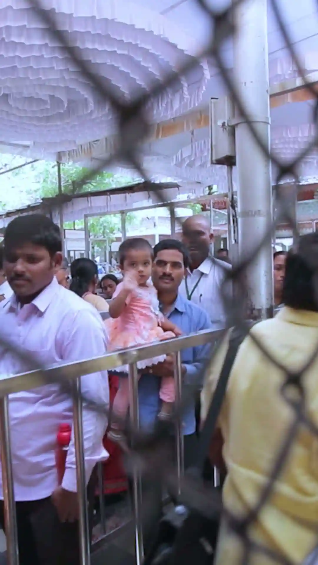 E5 Sai Baba - Sai Baba Ki Nishkaam Seva